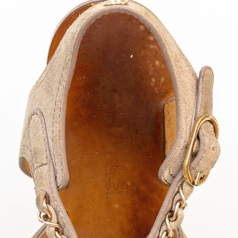 Chanel Gladiiator Taupe Suede‎ Chain-Trim Flat Sandals – Size 37.5 /US 7.5